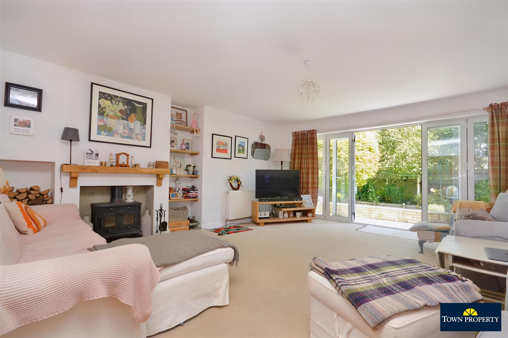 Property Details for Woodcroft Drive Eastbourne BN21 2XL Town